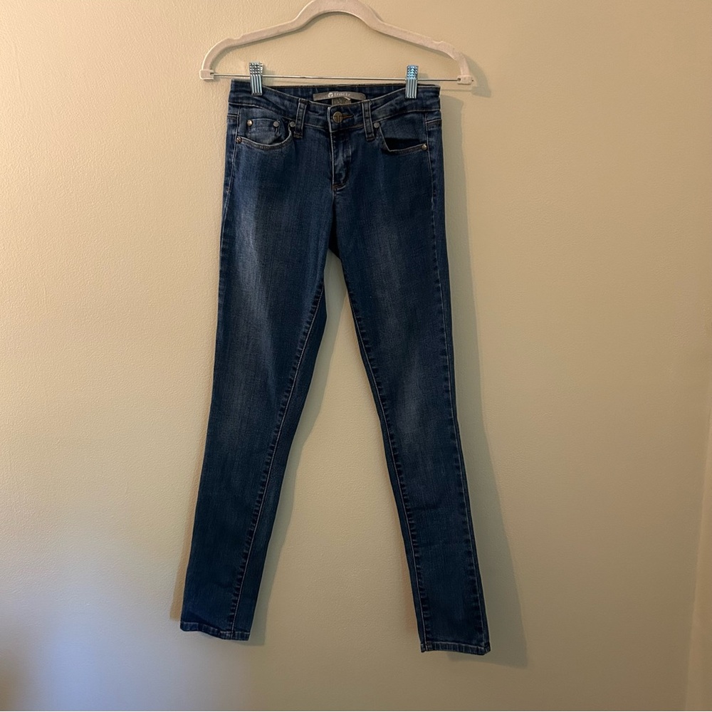 Tractr skinny jeans medium wash size 25